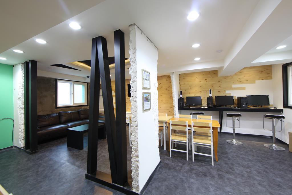 Calli Hostel Busan Exteriör bild