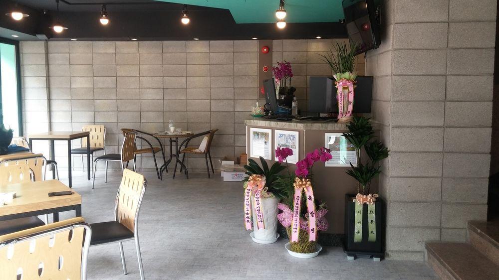 Calli Hostel Busan Exteriör bild
