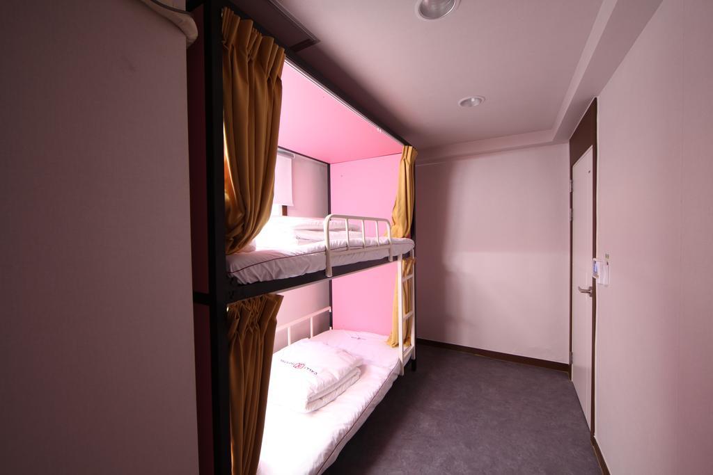 Calli Hostel Busan Exteriör bild