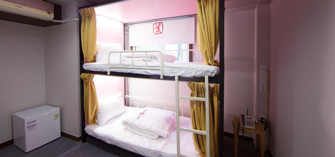 Calli Hostel Busan Exteriör bild