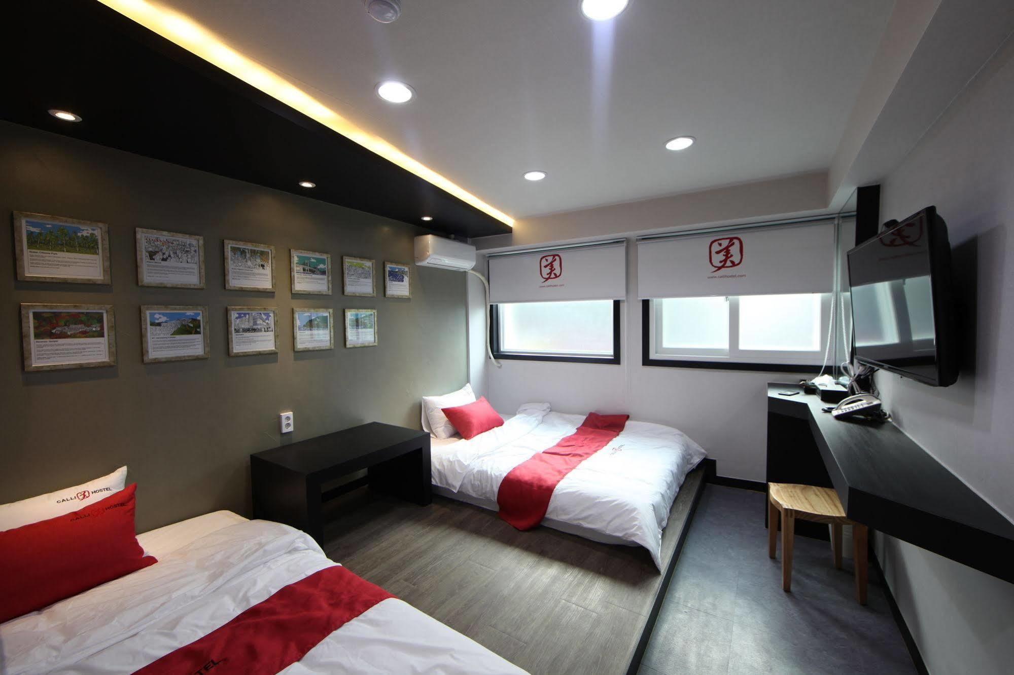 Calli Hostel Busan Exteriör bild