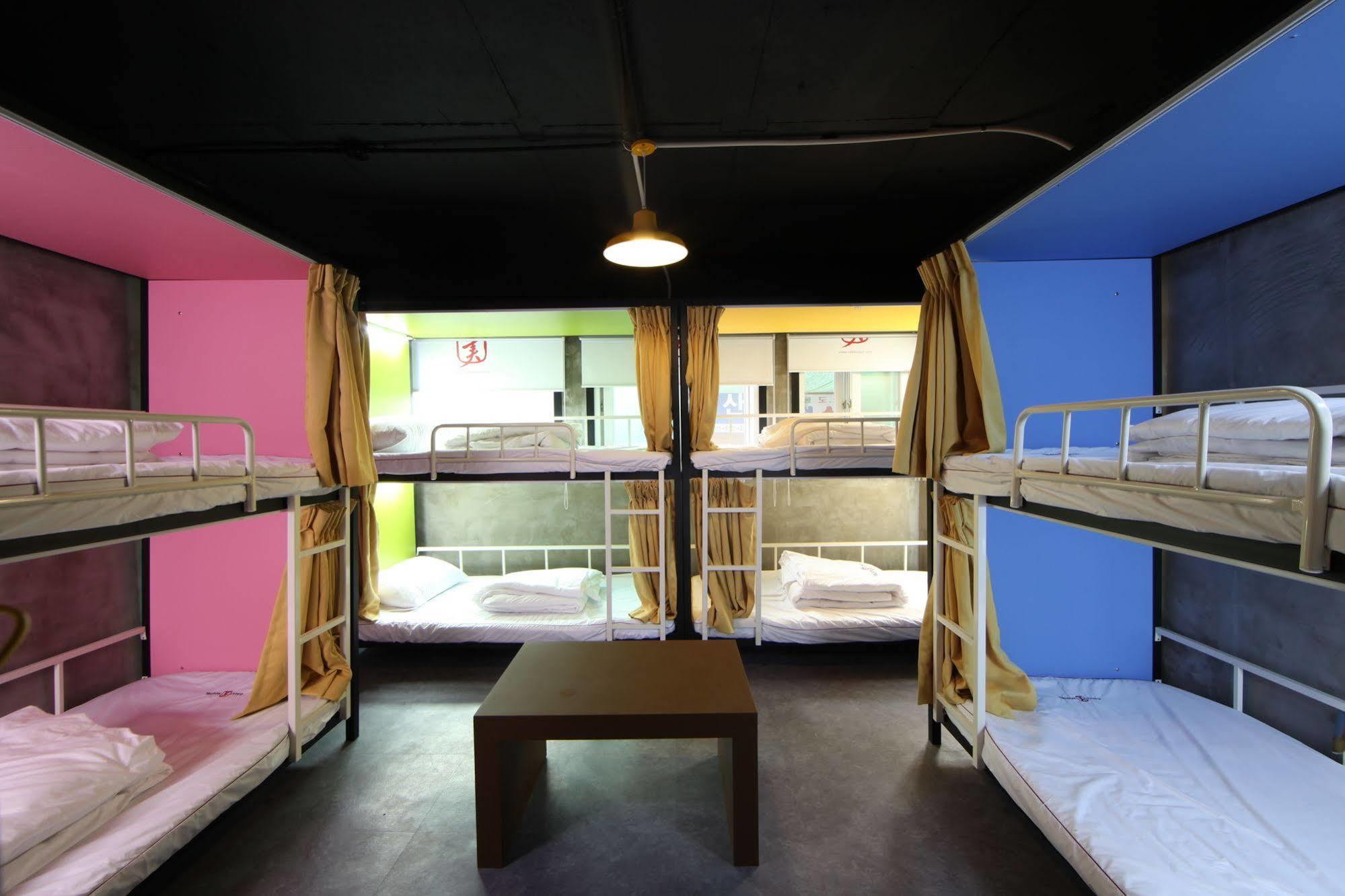 Calli Hostel Busan Exteriör bild