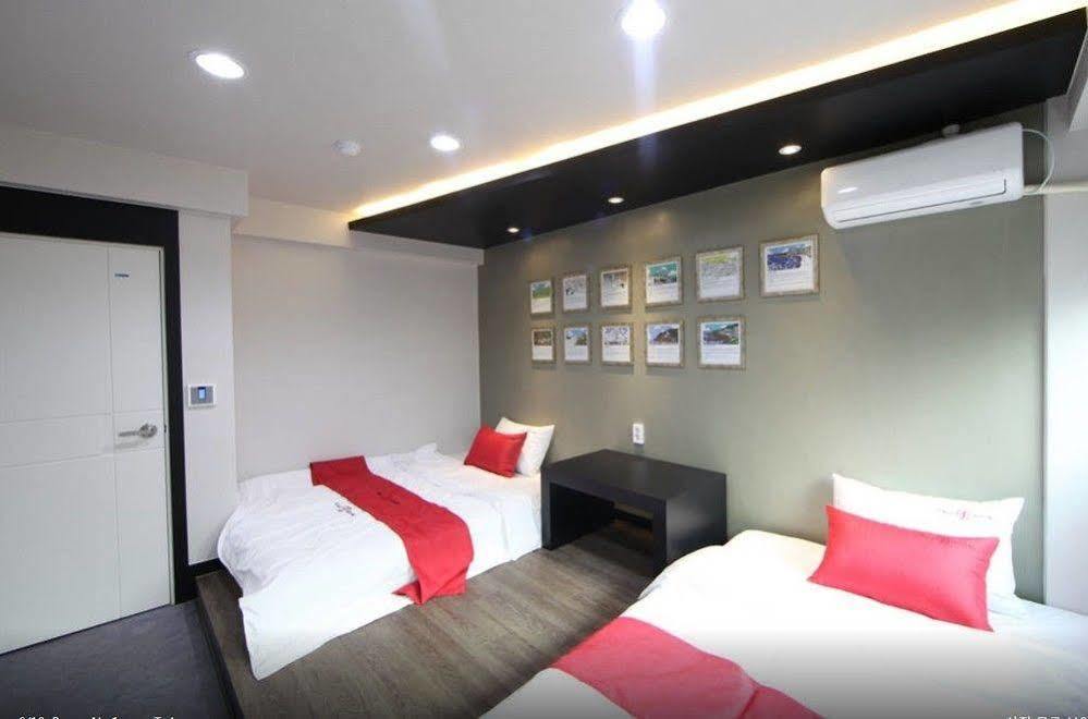 Calli Hostel Busan Exteriör bild
